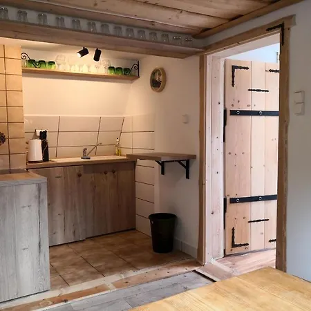 Zuzka Pod Babou Horou